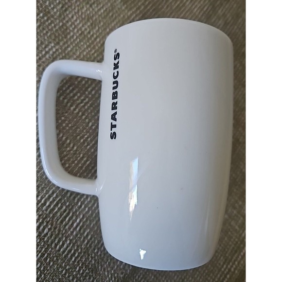 NWOT Starbucks Coffee Mug Siren Christmas Holiday Wreath Cup 8 oz - Picture 4 of 6